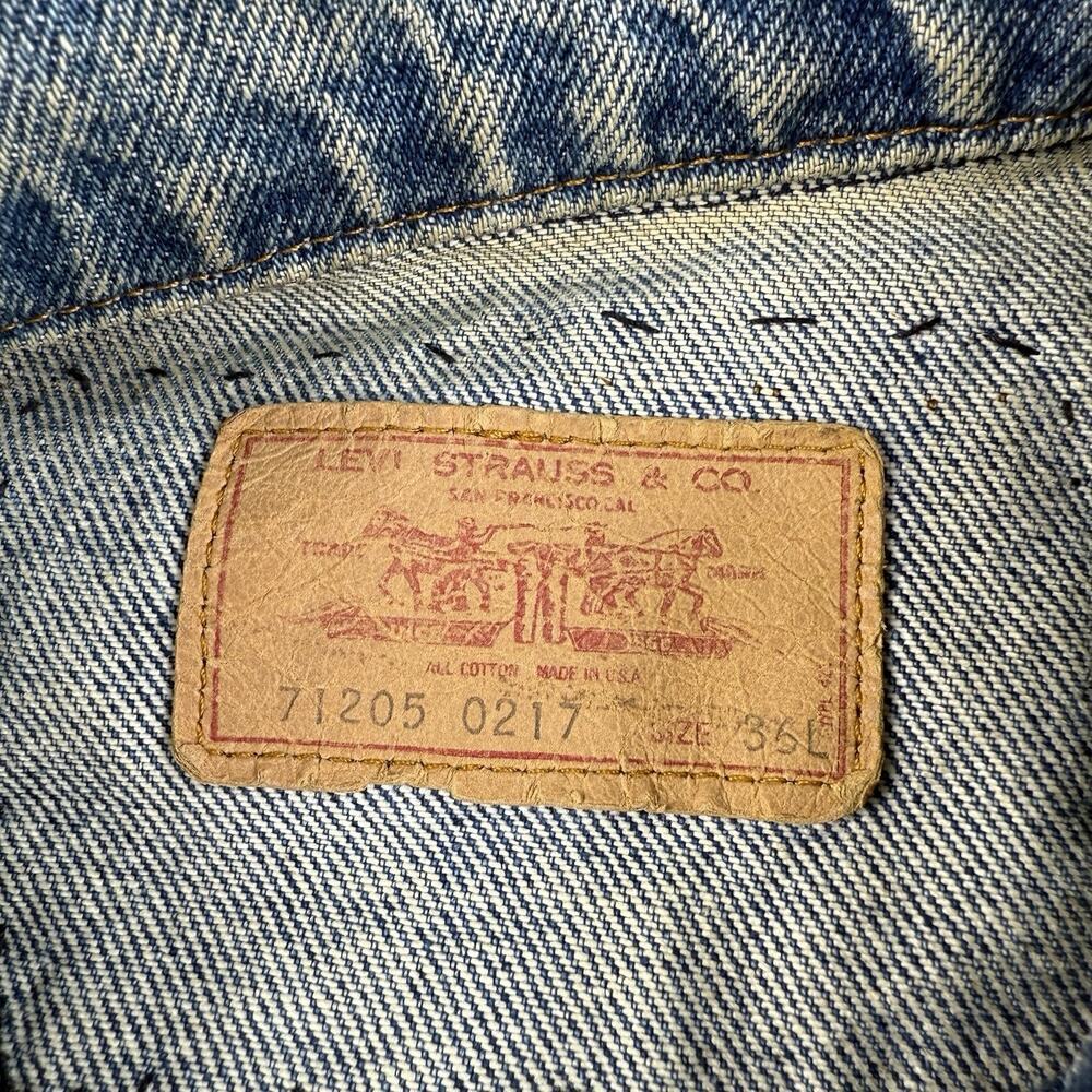 Vintage Levis Jacket Blue Denim Trucker Patch 71205 0217 Made USA Sz 36L WPL 423 - Picture 5 of 16